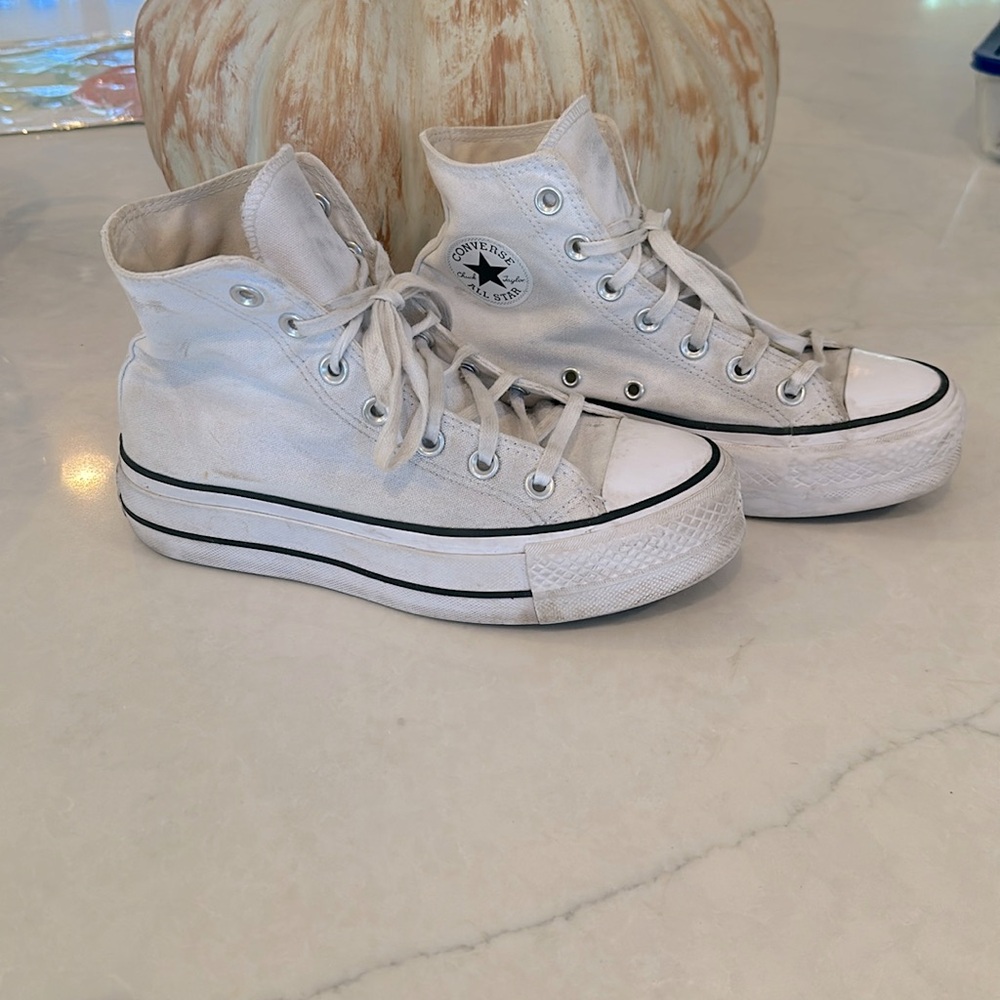 Converse high top platform, white size 6